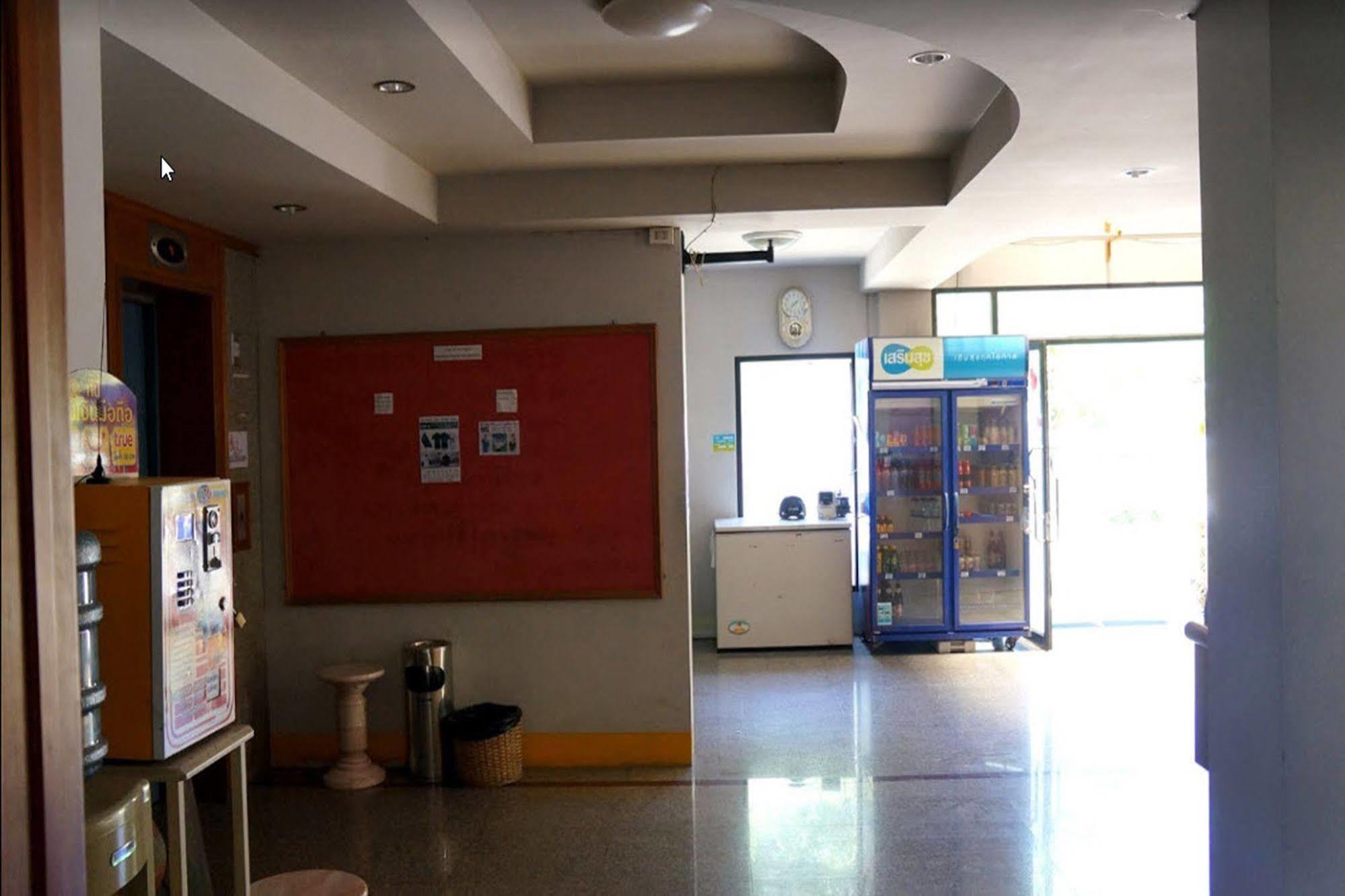 Fueang Fha Palace Μπούρι Ραμ Εξωτερικό φωτογραφία